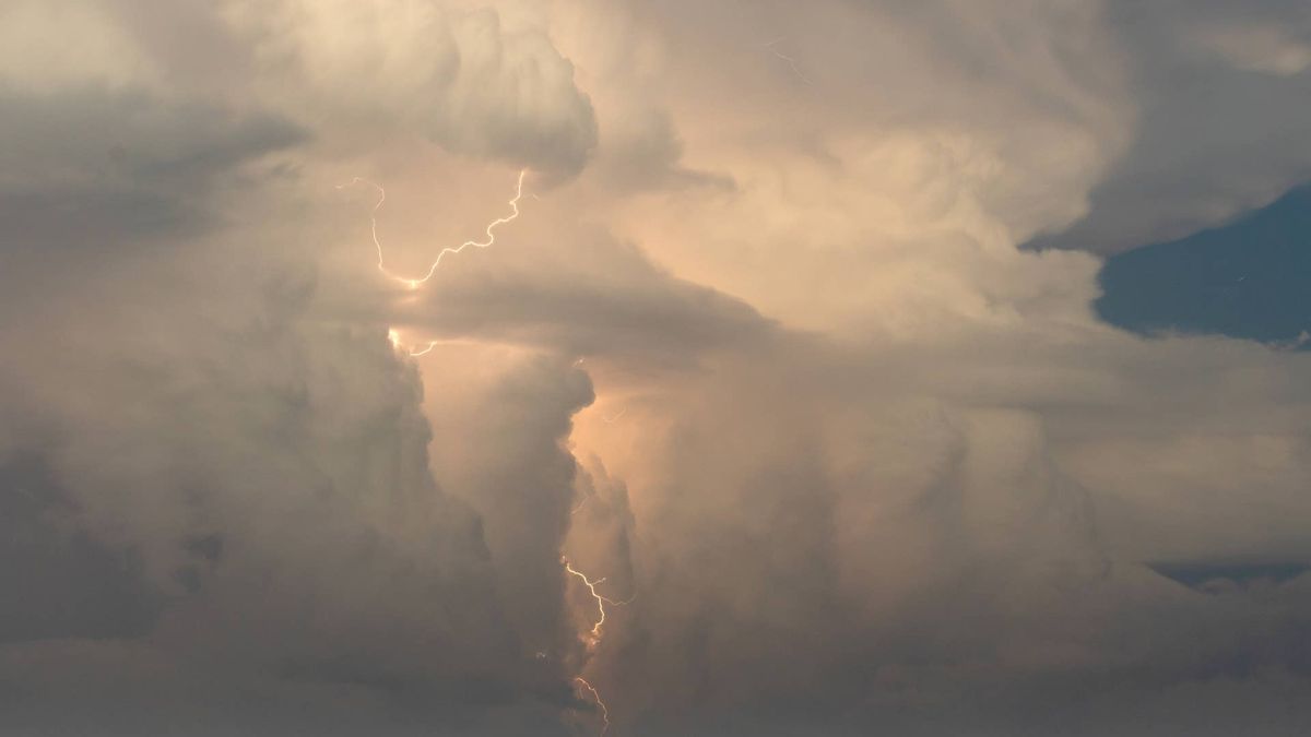 Severe Thunderstorm Warning