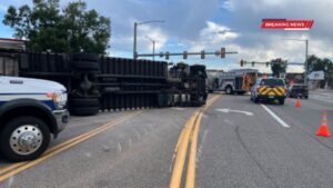 Box Truck Rolls